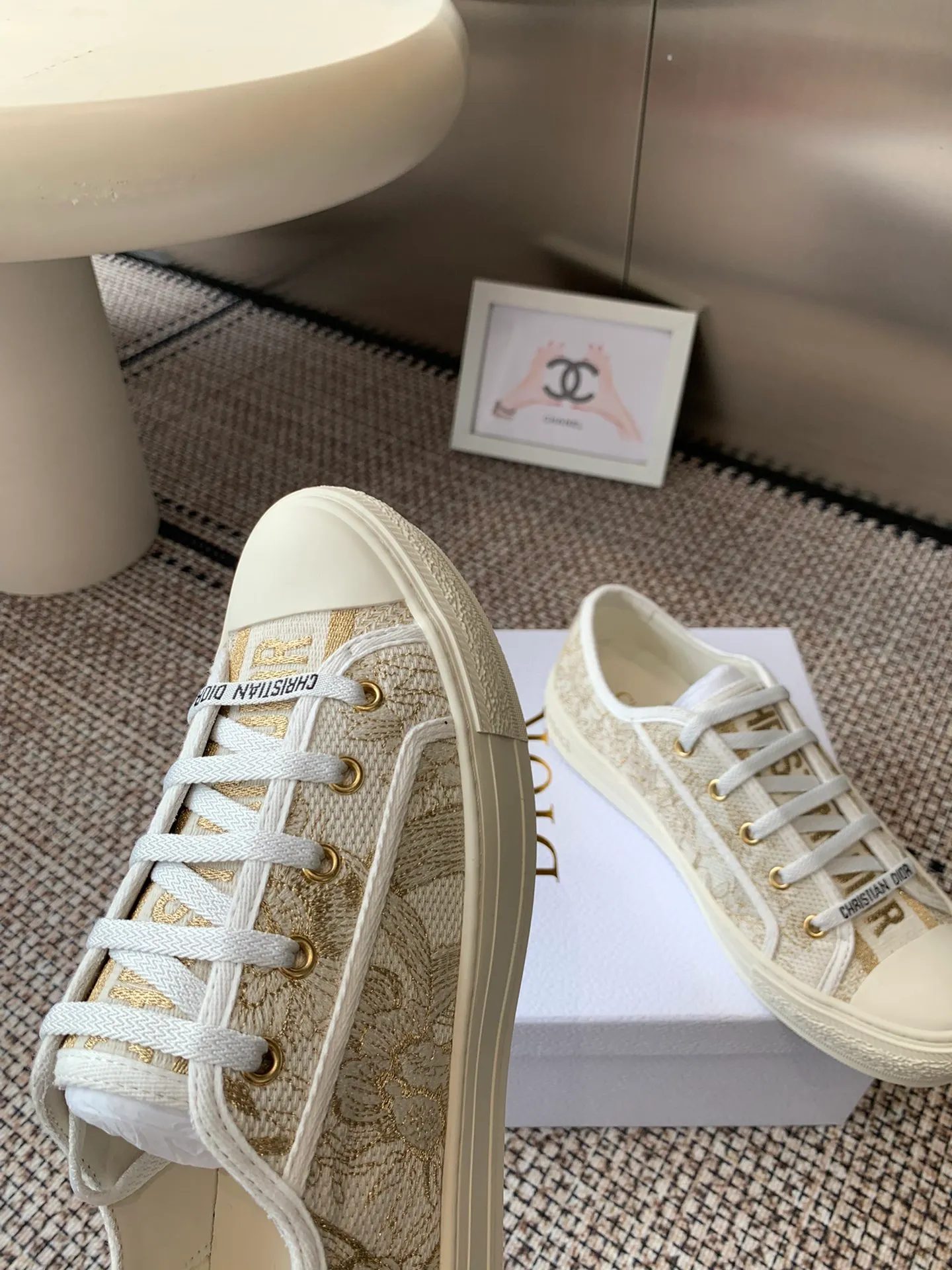 👟👟Ex-factory price 480👟👟 Women's Shoes Women's Clothes New Color Dior Dior's new presbyopic embroidered canvas heighten platform shoes, all details are consistent with the authentic ones ❗️Classic presbyopic with thick sole series, fashionable and comfortable and also elongates the leg lines, all original methods ❗️Original materials❗️ Classic embroidered presbyopia, imported silk sheep lining, original cowhide lining for feet ❗️Refundable if not satisfied❗️ Code number 35-41 (40, 41 customized, non-returnable or exchangeable)